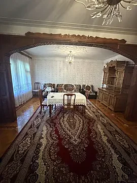 Kirayə verilir 3 otaqlı mənzil 85 m² — Bakı, Memar Əcəmi yanı 3 otaq 85.00 m²