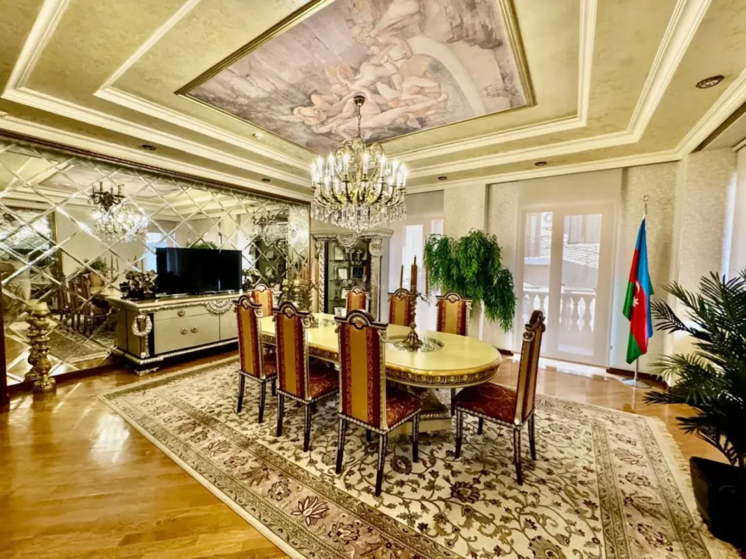Kirayə verilir 4 otaqlı ofis 280 m²