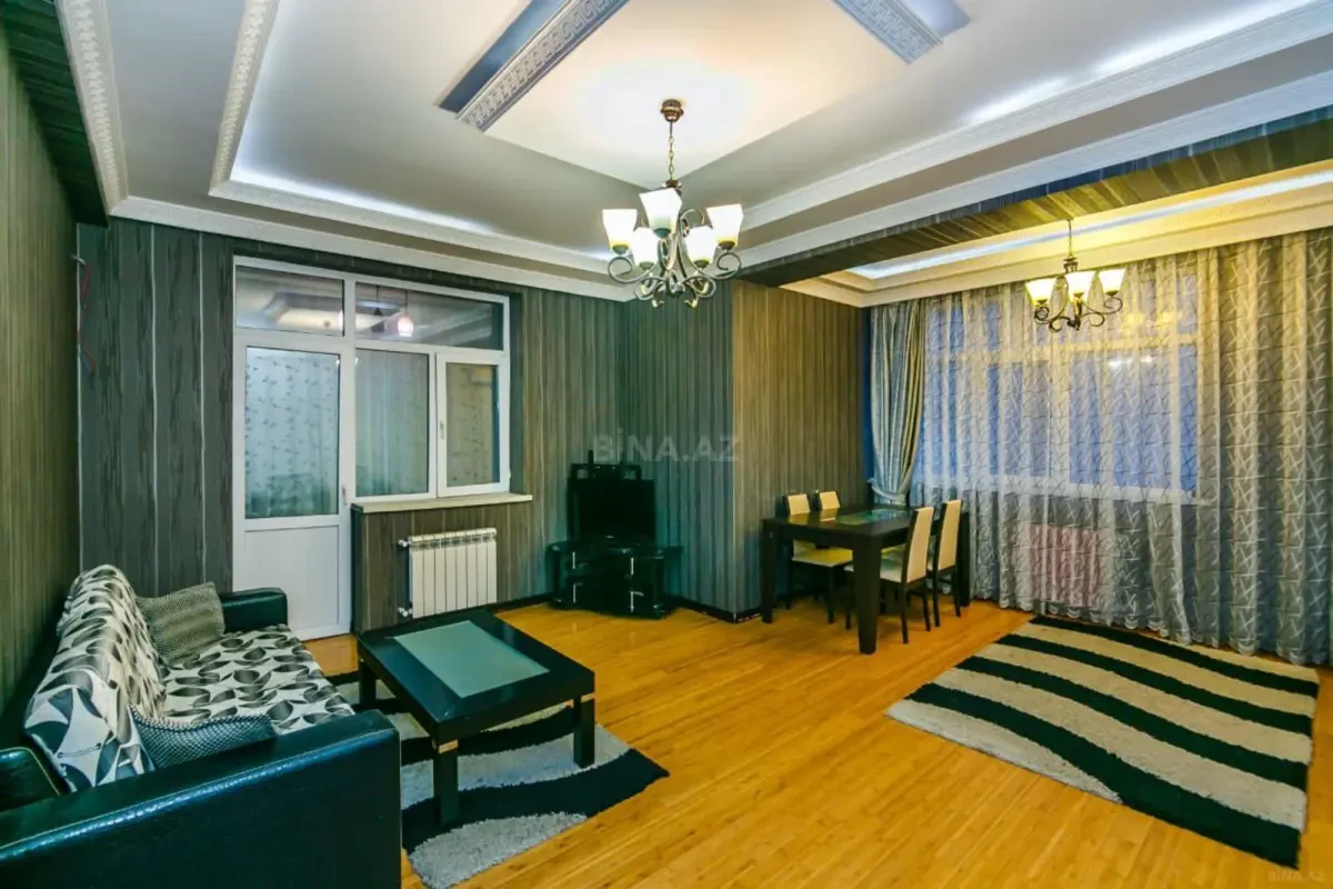 Kirayə verilir 3 otaqlı mənzil 120 m²