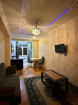 Kirayə verilir 2 otaqlı mənzil 70 m² — Bakı, Memar Əcəmi yanı 2 otaq 70.00 m²