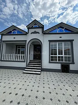 Satılır 4 otaqlı həyət evi 100 m² — Bakı 4 otaq 100.00 m²