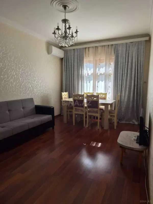 Kirayə verilir 2 otaqlı mənzil 55 m²