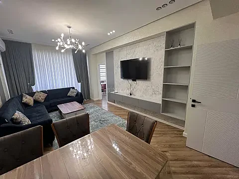 Kirayə verilir 2 otaqlı mənzil 80 m² — Bakı, Həzi Aslanov qəs. 2 otaq 80.00 m²
