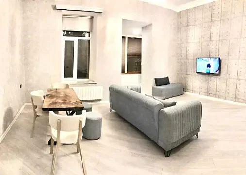 Kirayə verilir 2 otaqlı mənzil 70 m² — Bakı, Sahil qəs. 2 otaq 70.00 m²