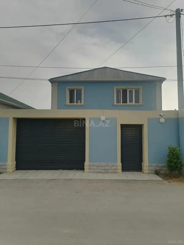 Satılır 5 otaqlı həyət evi 140 m²