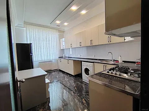 Kirayə verilir 3 otaqlı mənzil 128 m² — Gəncə 3 otaq 128.00 m²