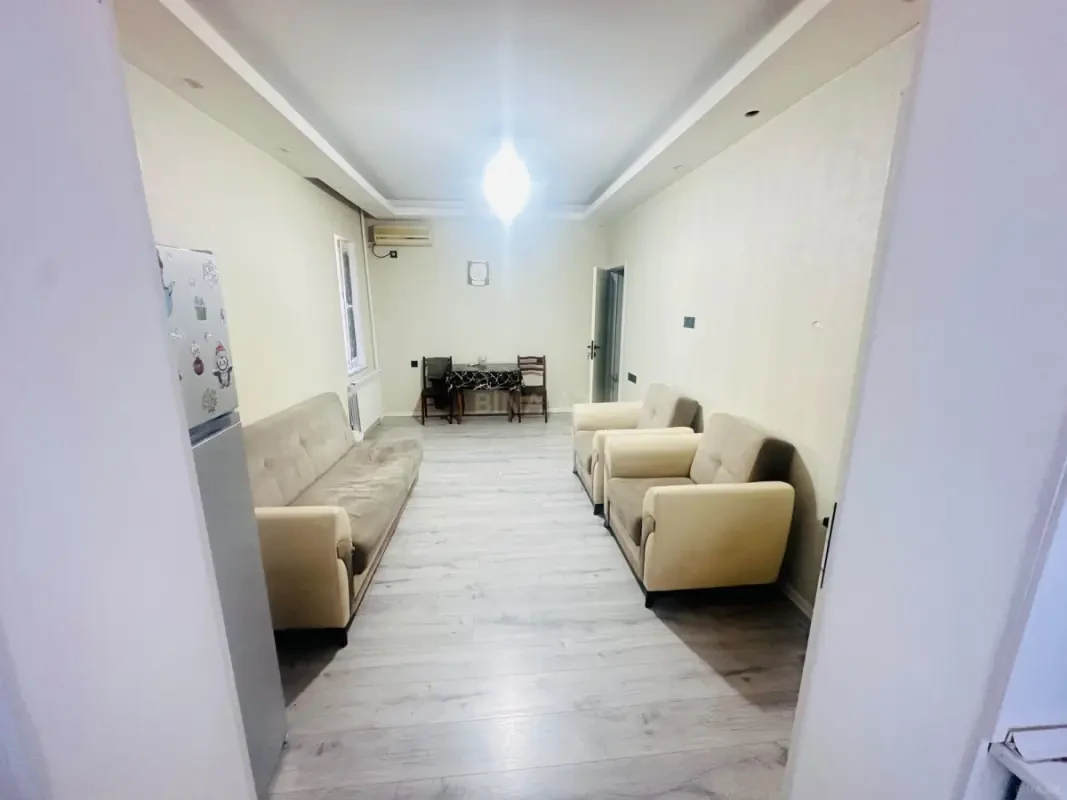 Kirayə verilir 2 otaqlı mənzil 45 m²