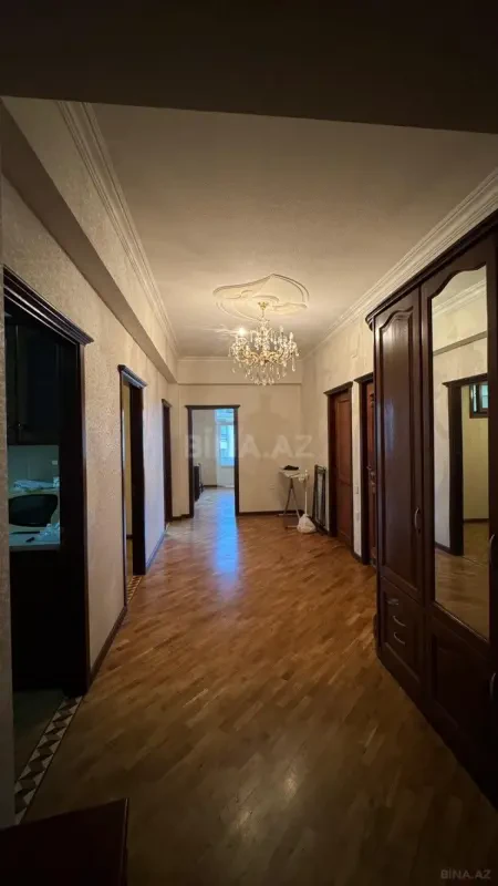 Kirayə verilir 3 otaqlı mənzil 120 m²