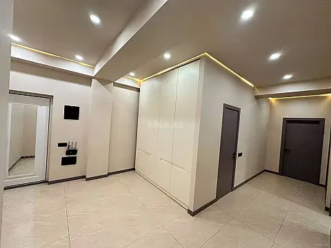 Kirayə verilir 3 otaqlı mənzil 145 m² — Bakı 3 otaq 145.00 m²
