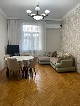Kirayə verilir 2 otaqlı mənzil 60 m² — Bakı, Nizami 2 otaq 60.00 m²