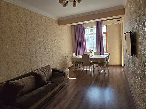 Kirayə verilir 2 otaqlı mənzil 70 m² — Bakı, Yasamal 2 otaq 70.00 m²