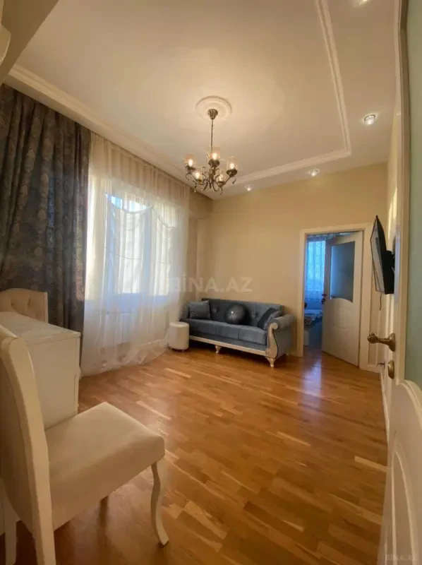 Kirayə verilir 2 otaqlı mənzil 53 m²
