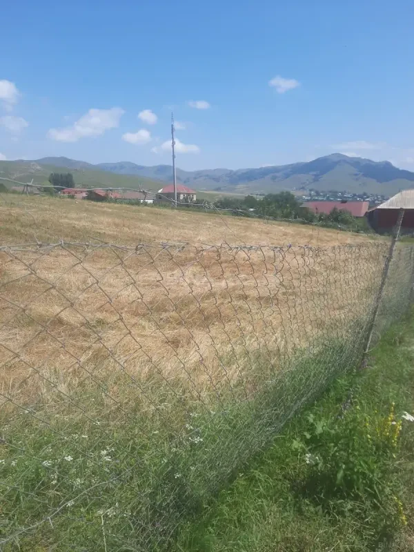 Satılır torpaq sahəsi 12 m²