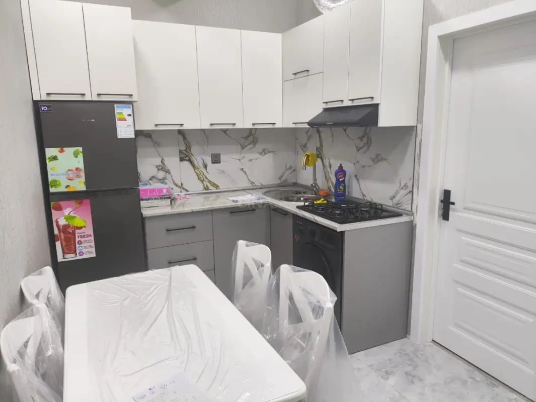 Kirayə verilir 2 otaqlı mənzil 70 m²