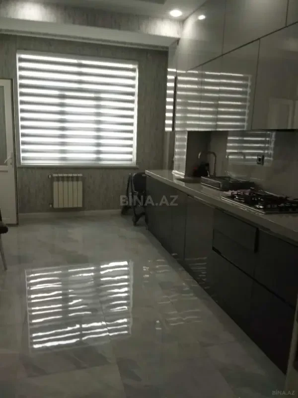 Kirayə verilir 2 otaqlı mənzil 90 m²