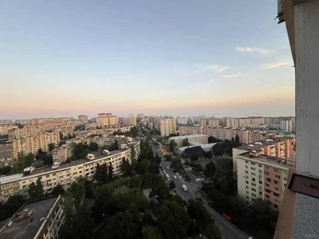 Satılır 3 otaqlı mənzil 110 m²