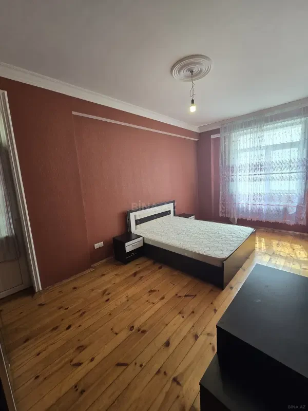 Kirayə verilir 3 otaqlı mənzil 120 m²