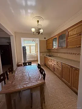 Kirayə verilir 3 otaqlı mənzil 85 m² — Bakı, Nərimanov 3 otaq 85.00 m²