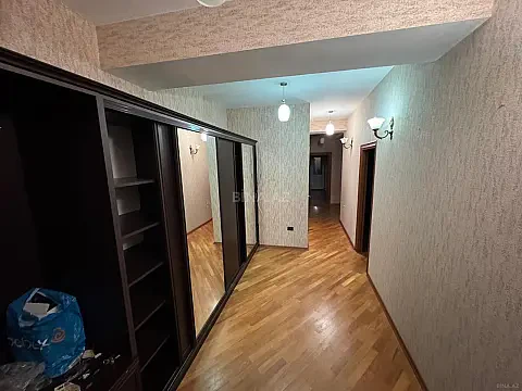 Kirayə verilir 3 otaqlı mənzil 100 m² — Bakı, Həzi Aslanov qəs. 3 otaq 100.00 m²
