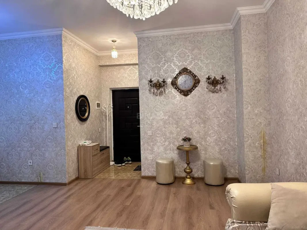 Kirayə verilir 2 otaqlı mənzil 50 m²