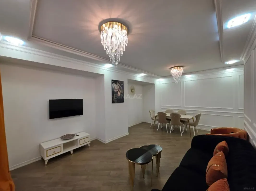 Kirayə verilir 3 otaqlı mənzil 145 m²
