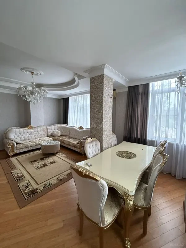 Kirayə verilir 3 otaqlı mənzil 90 m²