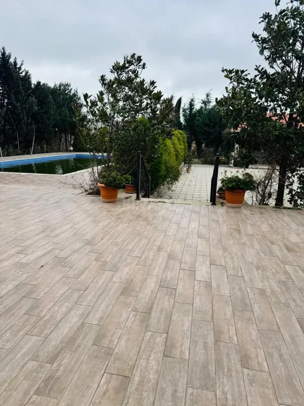 Kirayə verilir 7 otaqlı həyət evi 300 m²
