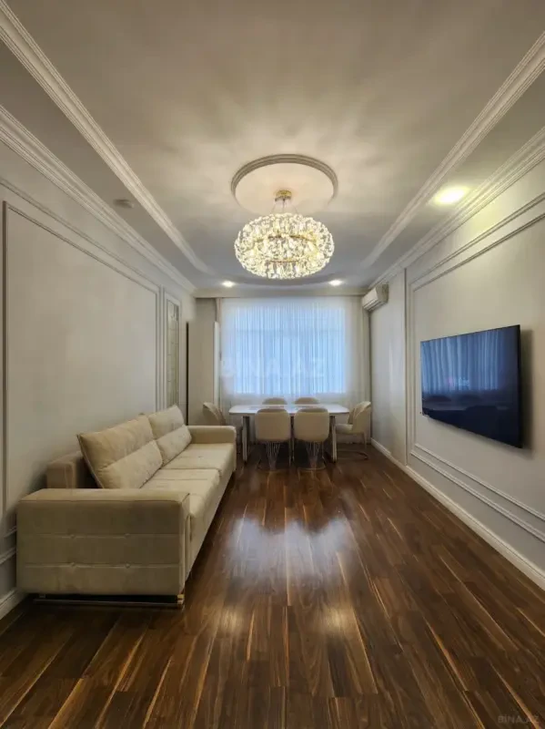 Satılır 2 otaqlı mənzil 87 m²