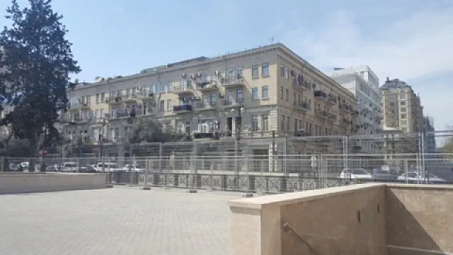 Kirayə verilir 2 otaqlı mənzil 85 m² — Bakı, Sahil qəs. 2 otaq 85.00 m²