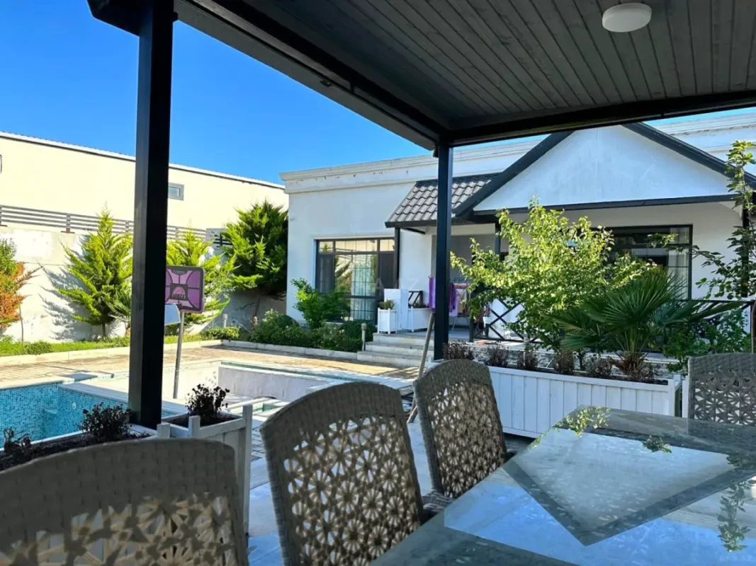 Satılır 5 otaqlı həyət evi 150 m²