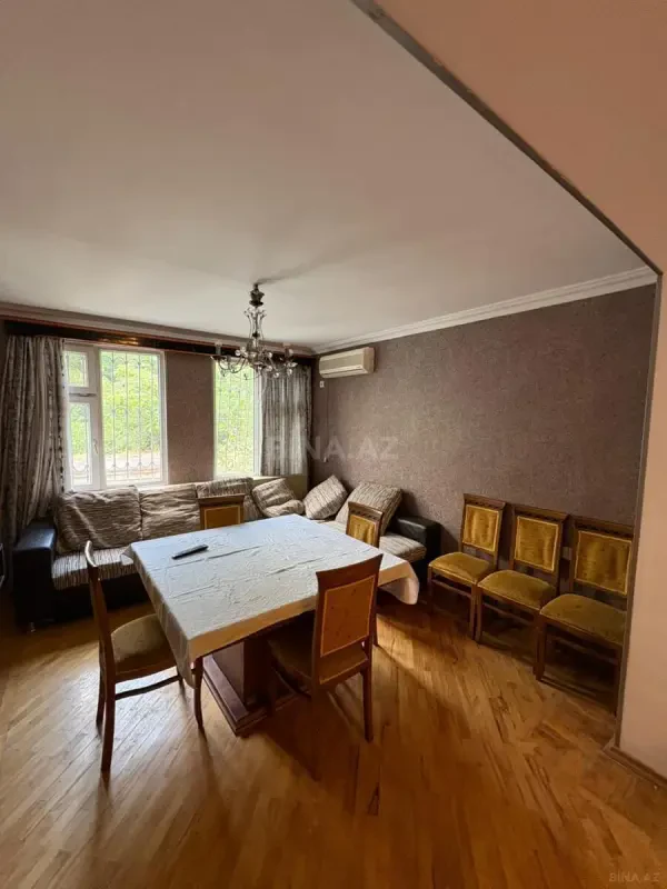 Satılır 3 otaqlı mənzil 93 m²