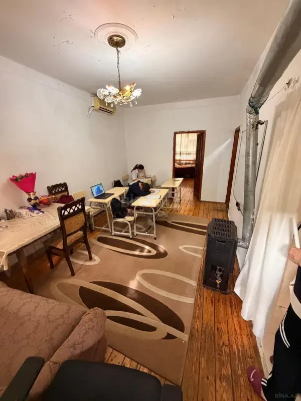 Kirayə verilir 2 otaqlı mənzil 55 m²