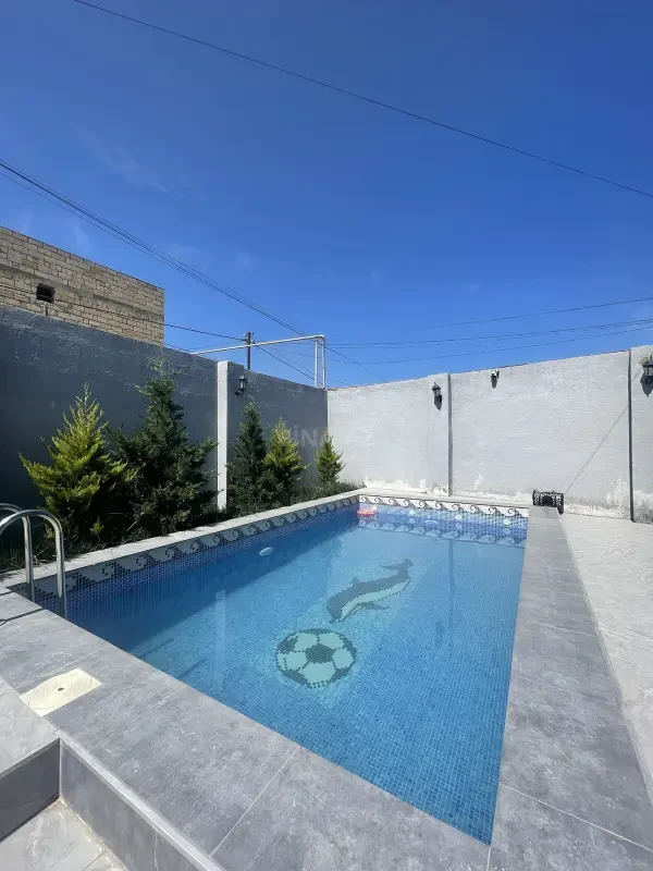 Satılır 4 otaqlı həyət evi 100 m²