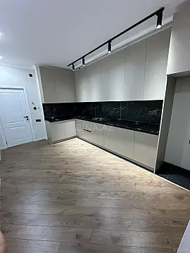 Satılır 3 otaqlı mənzil 92 m² — Bakı 3 otaq 92.00 m²