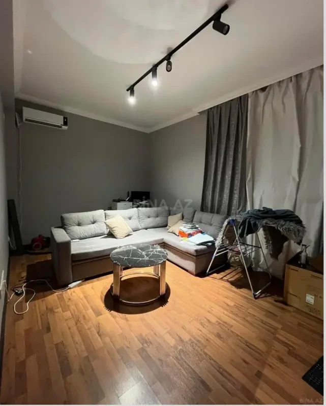 Satılır 2 otaqlı mənzil 65 m²