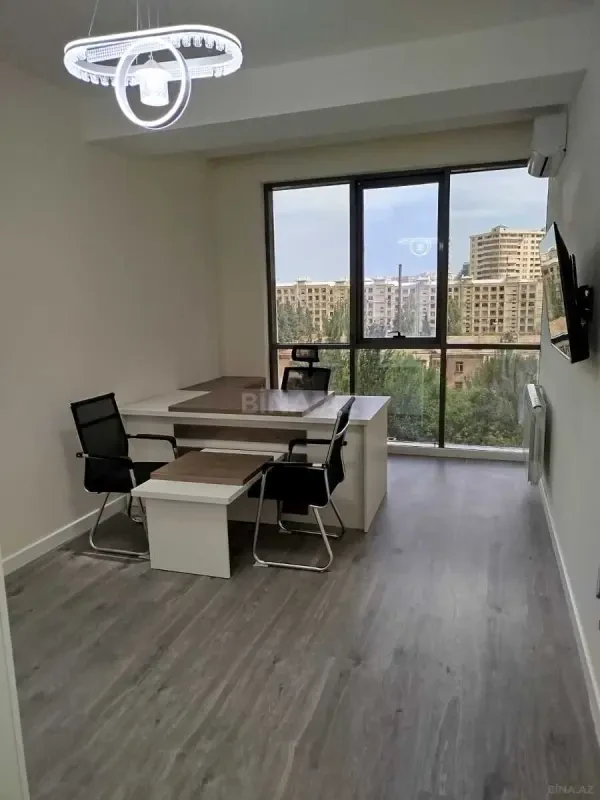 Kirayə verilir 3 otaqlı ofis 100 m²