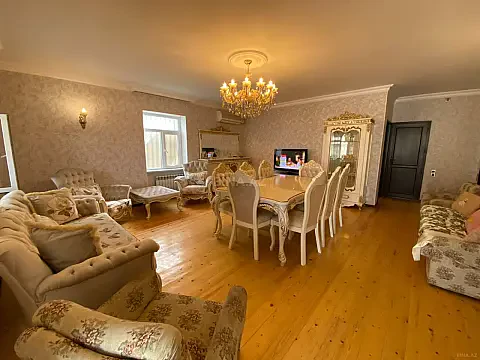 Kirayə verilir 4 otaqlı həyət evi 140 m² — Bakı 4 otaq 140.00 m²