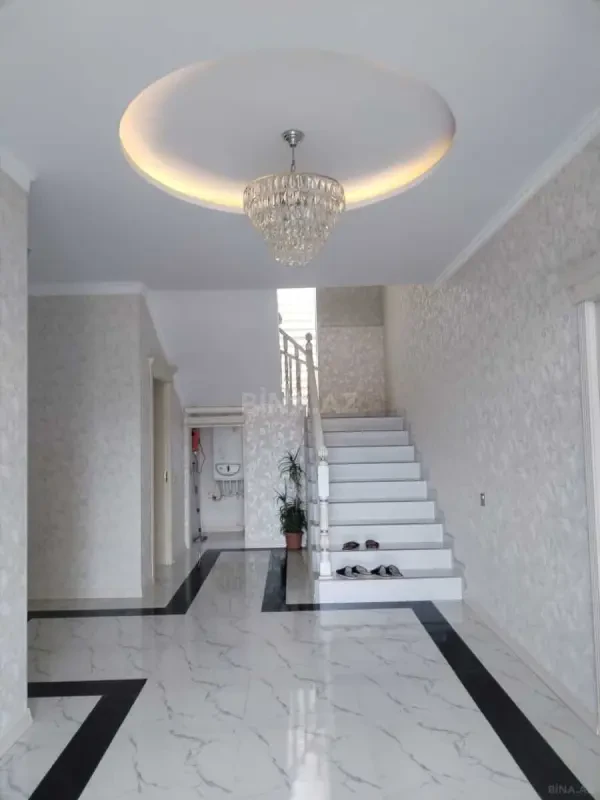 Kirayə verilir 5 otaqlı həyət evi 250 m²