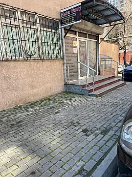 Kirayə verilir obyekt 80 m² — Bakı 80.00 m²