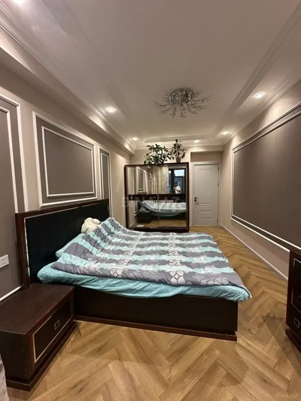 Kirayə verilir 3 otaqlı mənzil 120 m²