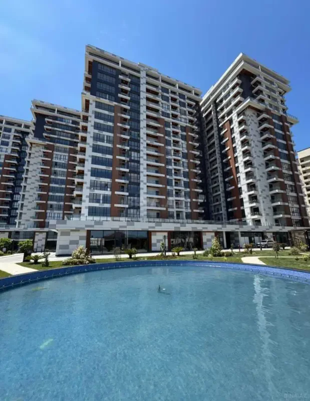 Satılır 3 otaqlı mənzil 107 m²