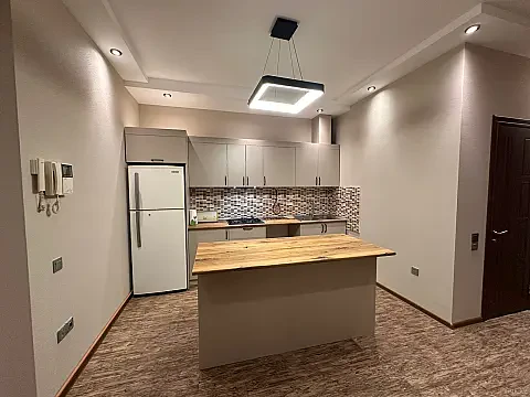 Kirayə verilir 3 otaqlı mənzil 100 m² — Bakı 3 otaq 100.00 m²