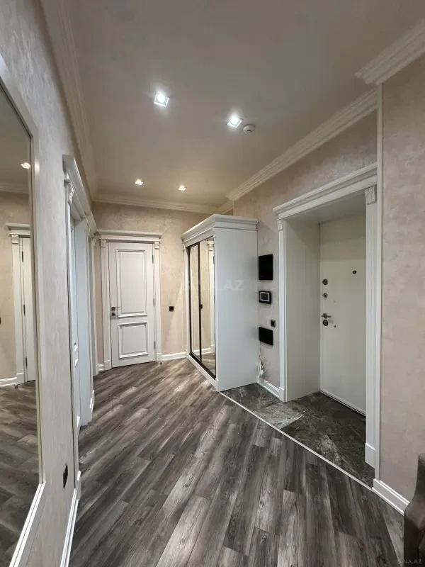 Kirayə verilir 2 otaqlı mənzil 100 m²