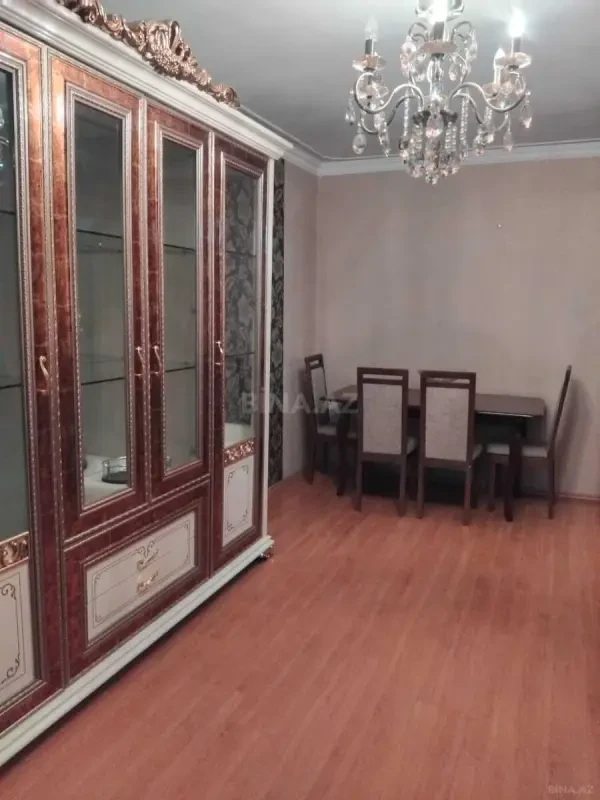 Kirayə verilir 4 otaqlı mənzil 85 m²