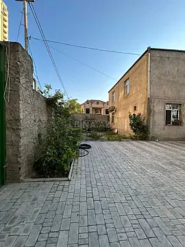 Satılır 7 otaqlı həyət evi 270 m² — Bakı 7 otaq 270.00 m²
