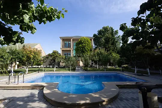 Kirayə verilir 6 otaqlı həyət evi 340 m² — Bakı, Novxanı 6 otaq 340.00 m²