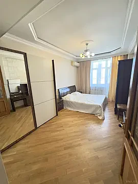Kirayə verilir 2 otaqlı mənzil 75 m² — Bakı 2 otaq 75.00 m²