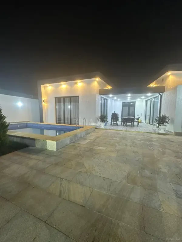 Kirayə verilir 4 otaqlı həyət evi 250 m²
