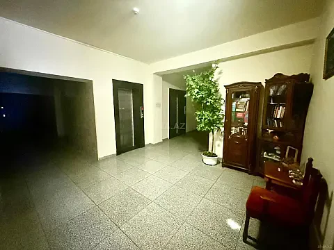Satılır 5 otaqlı mənzil 156 m² — Bakı, İnşaatçılar 5 otaq 156.00 m²