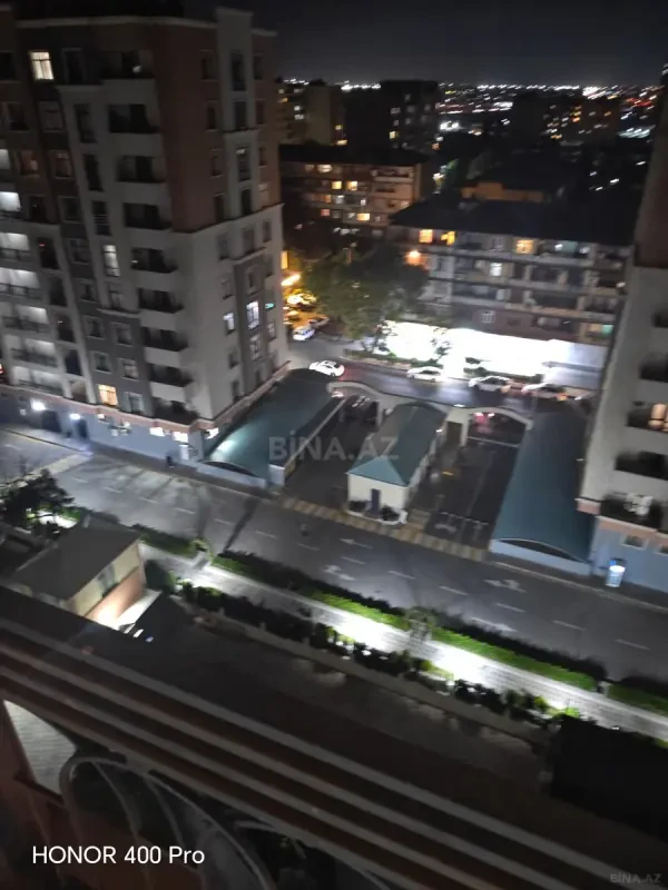 Kirayə verilir 2 otaqlı mənzil 90 m²
